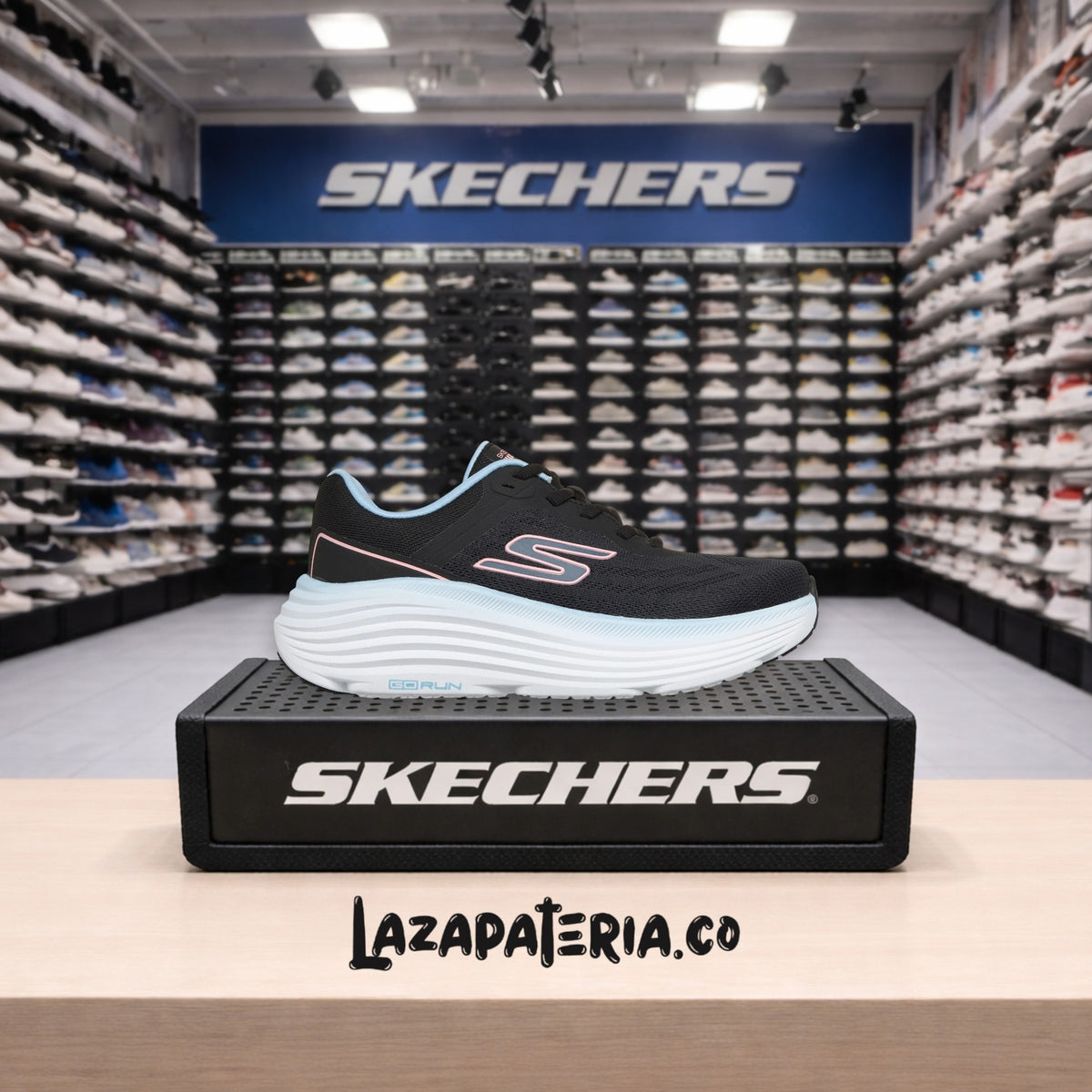 Tenis Skechers Max Cushioning Negro para mujer