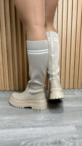 P BOTAS VEGAS COLOR BEIGE